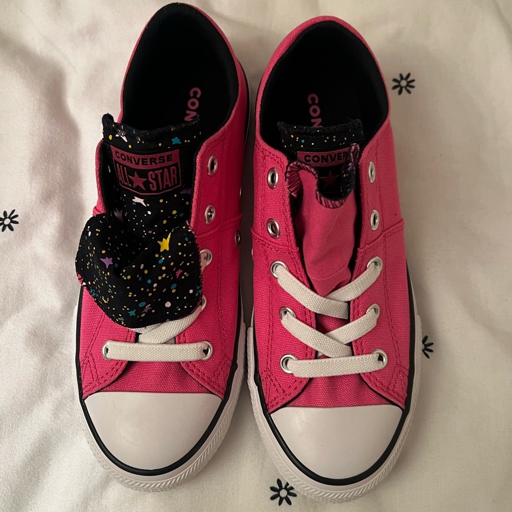 Converse Maddie slip-on Double Tongue sneakers for girls, size 2